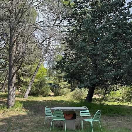 Chambre Tropicale Au Domaine De L'Aven Villeneuve-Minervois Exterior foto